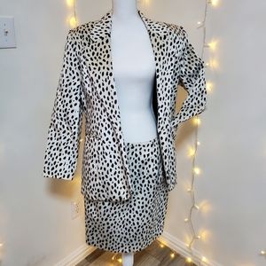 COPY - Vintage Ladies Sport Suit (Business)